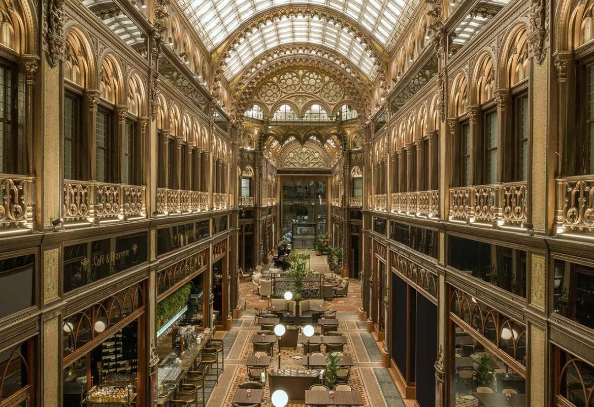 Párisi Udvar Hotel Budapest – Passage
